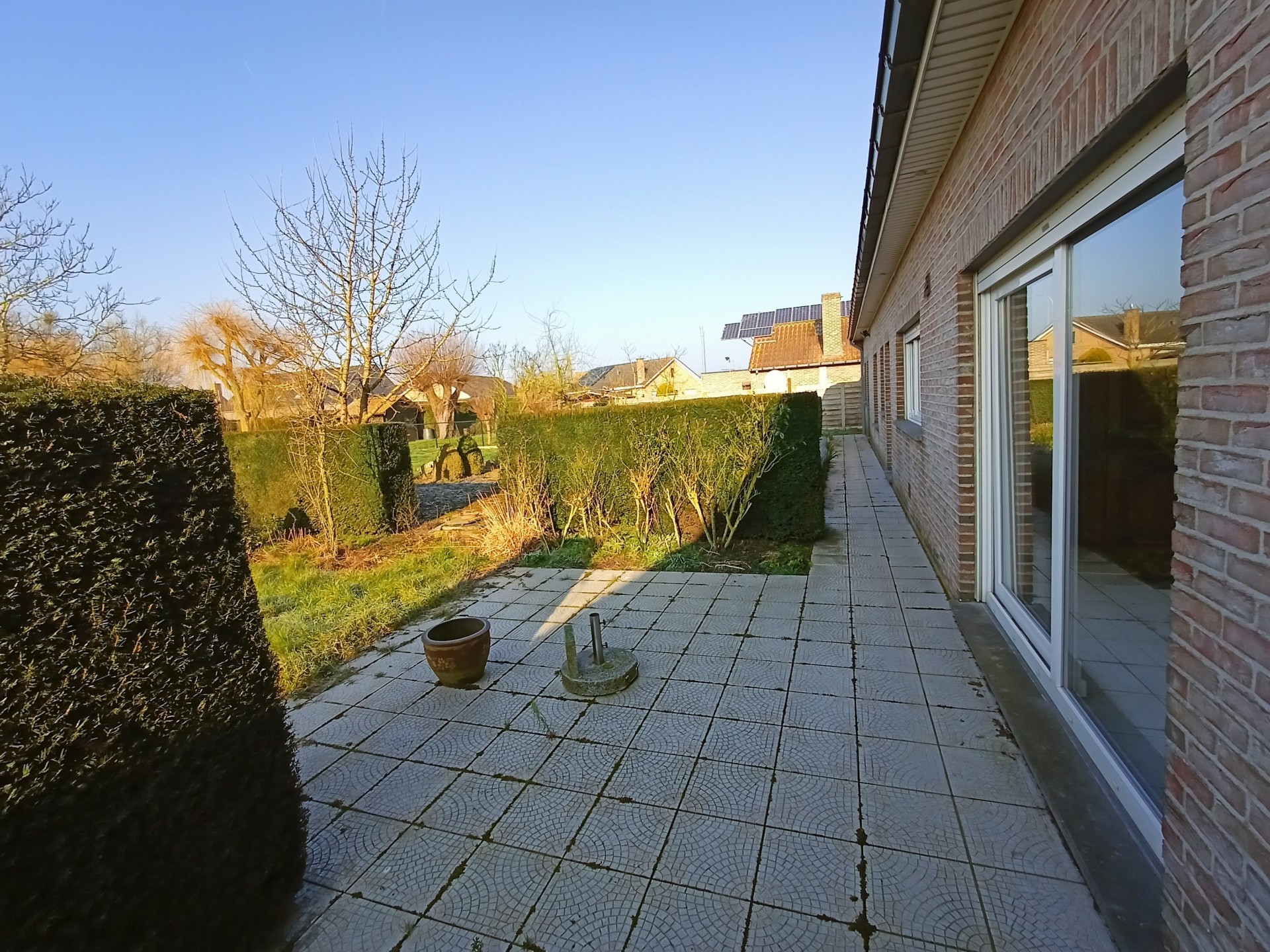 Ypres: Villa with façade with of 20 meters