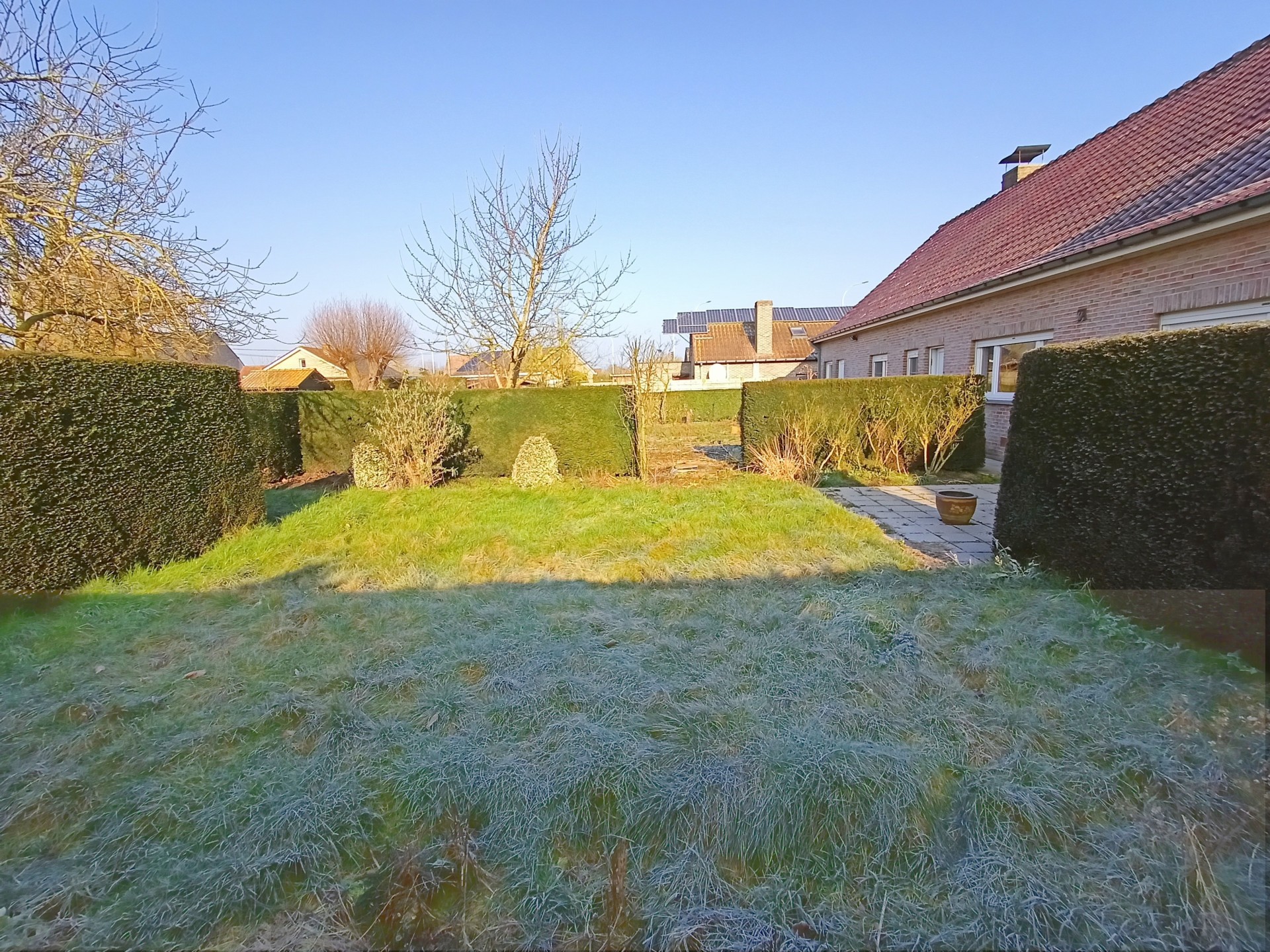 Between Ypres and Poperinge: Villa with big garden and terrace