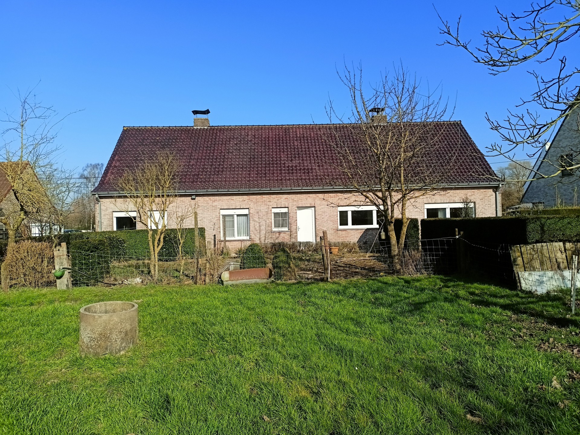 Magnificent house with prairie and big garden