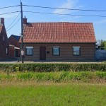 House in open construction with beautiful views, garden and 2 garages